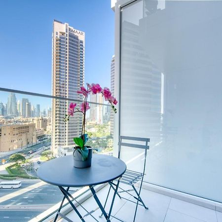 Maison Privee - Luxury, Spacious, Modern Near Burj Khalifa And Dubai Canal المظهر الخارجي الصورة