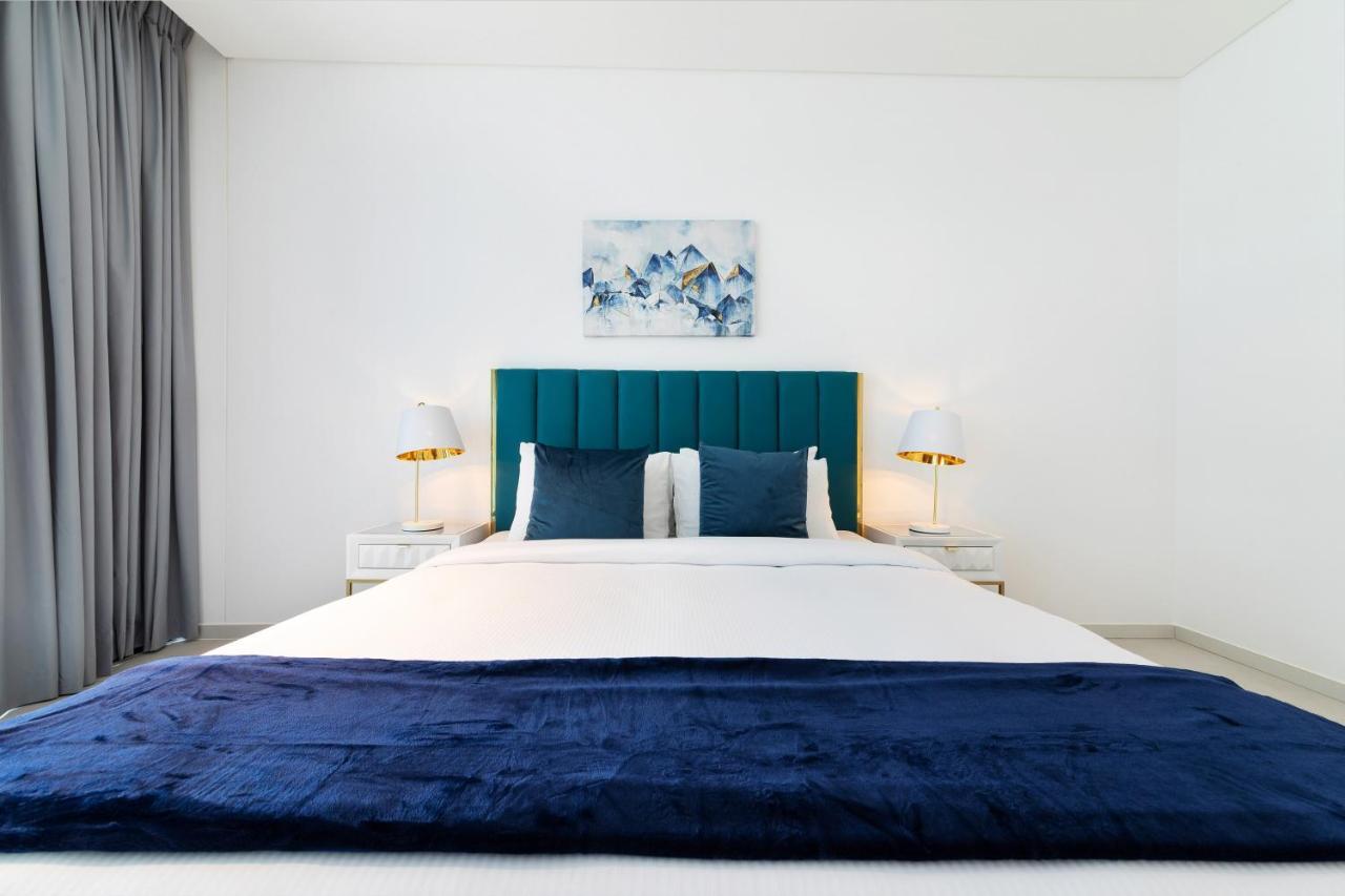 Maison Privee - Luxury, Spacious, Modern Near Burj Khalifa And Dubai Canal المظهر الخارجي الصورة