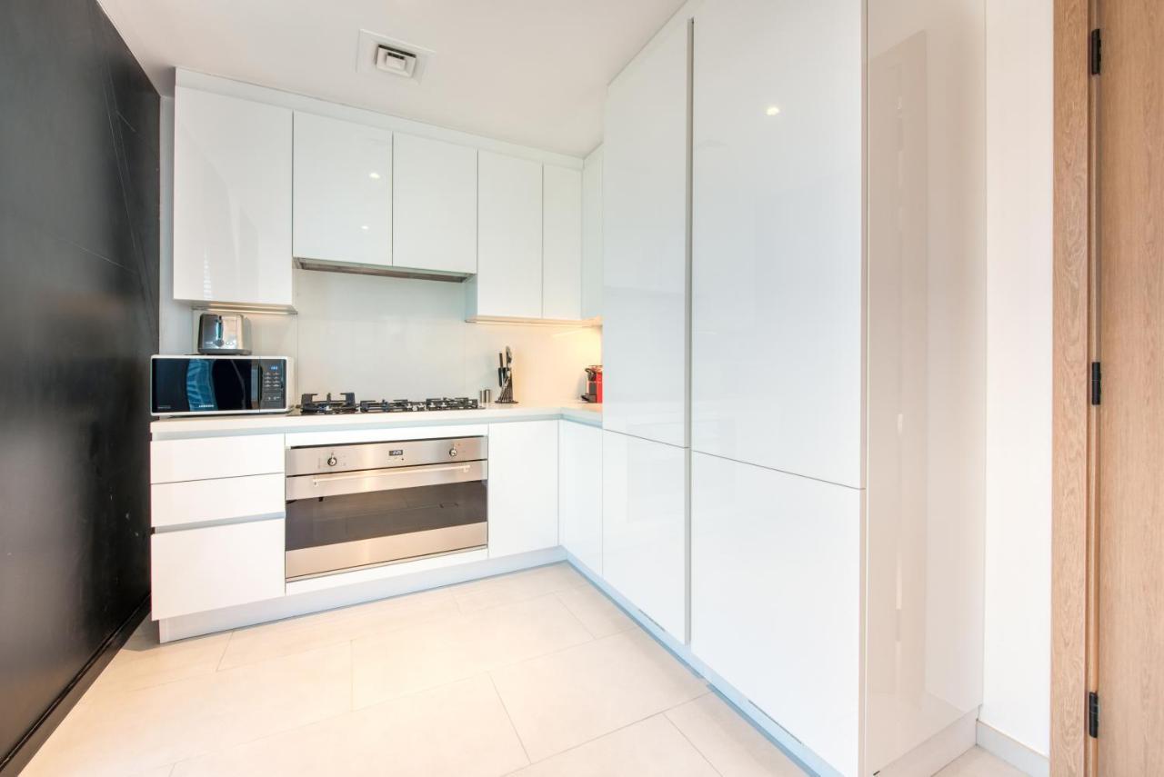 Maison Privee - Luxury, Spacious, Modern Near Burj Khalifa And Dubai Canal المظهر الخارجي الصورة