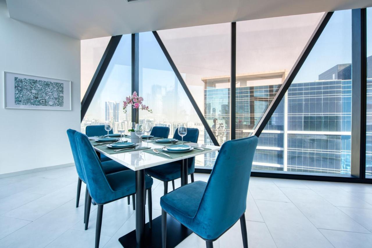 Maison Privee - Luxury, Spacious, Modern Near Burj Khalifa And Dubai Canal المظهر الخارجي الصورة