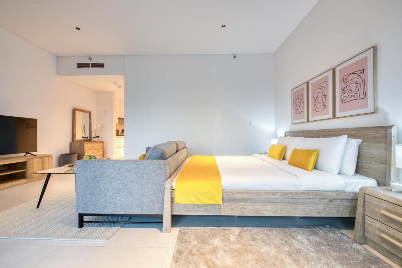 Maison Privee - Luxury, Spacious, Modern Near Burj Khalifa And Dubai Canal المظهر الخارجي الصورة