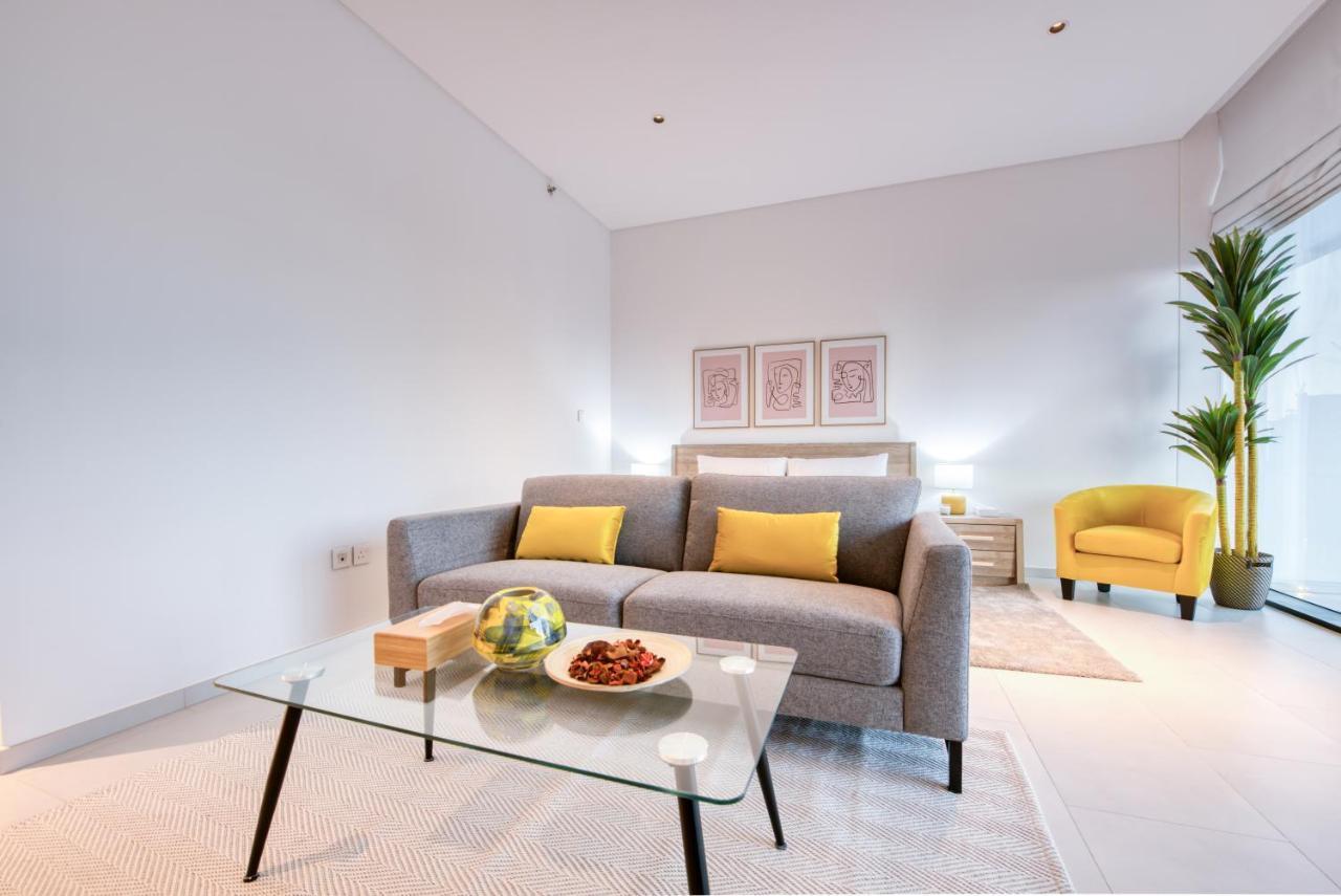 Maison Privee - Luxury, Spacious, Modern Near Burj Khalifa And Dubai Canal المظهر الخارجي الصورة