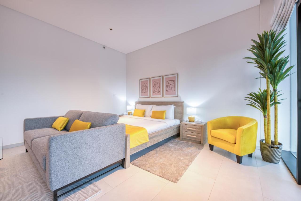 Maison Privee - Luxury, Spacious, Modern Near Burj Khalifa And Dubai Canal المظهر الخارجي الصورة
