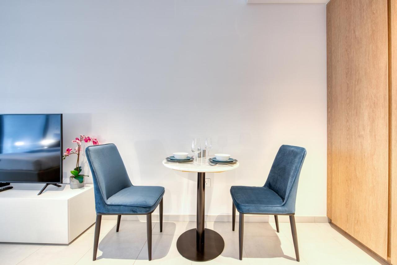 Maison Privee - Luxury, Spacious, Modern Near Burj Khalifa And Dubai Canal المظهر الخارجي الصورة